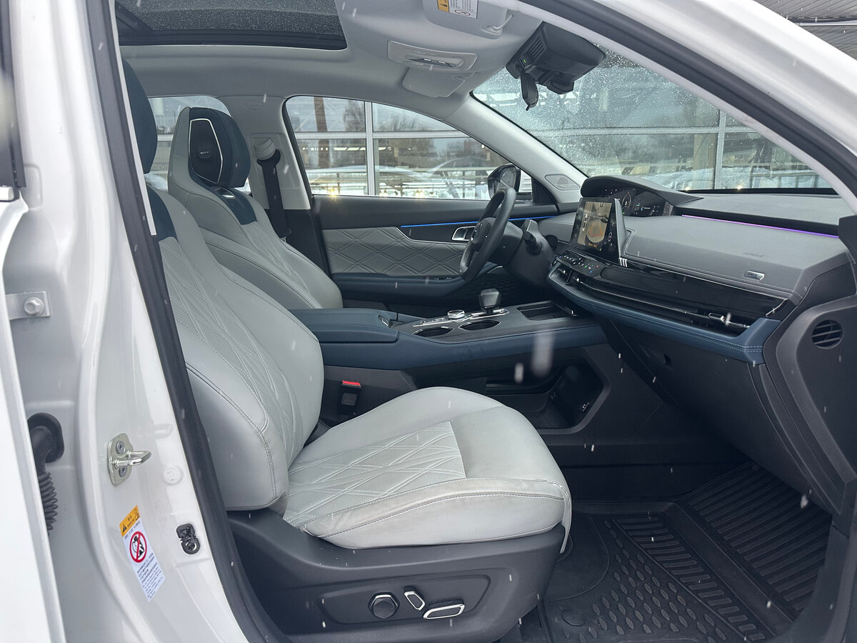 Changan UNI-K iDD, 2023 Фото №21