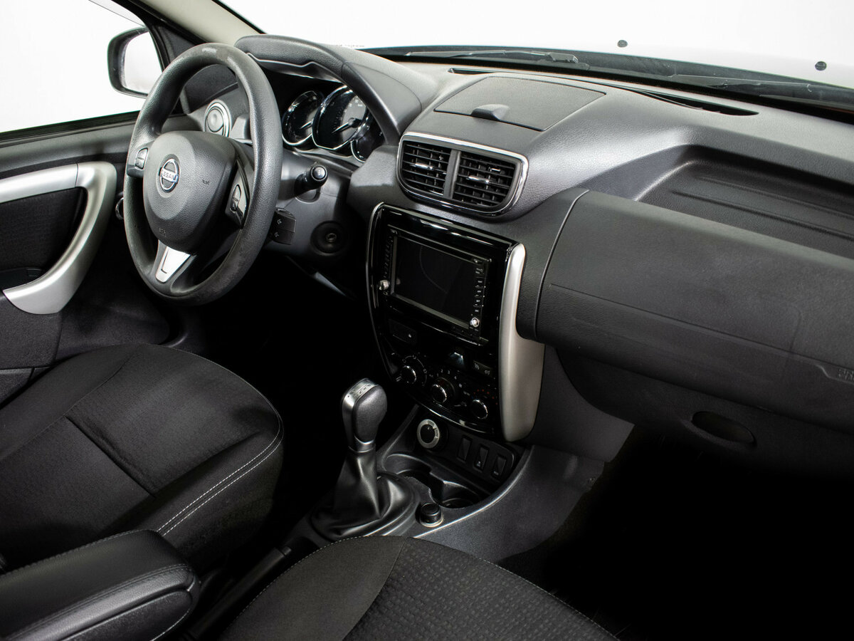 Nissan Terrano III (D10), 2018 Фото №11