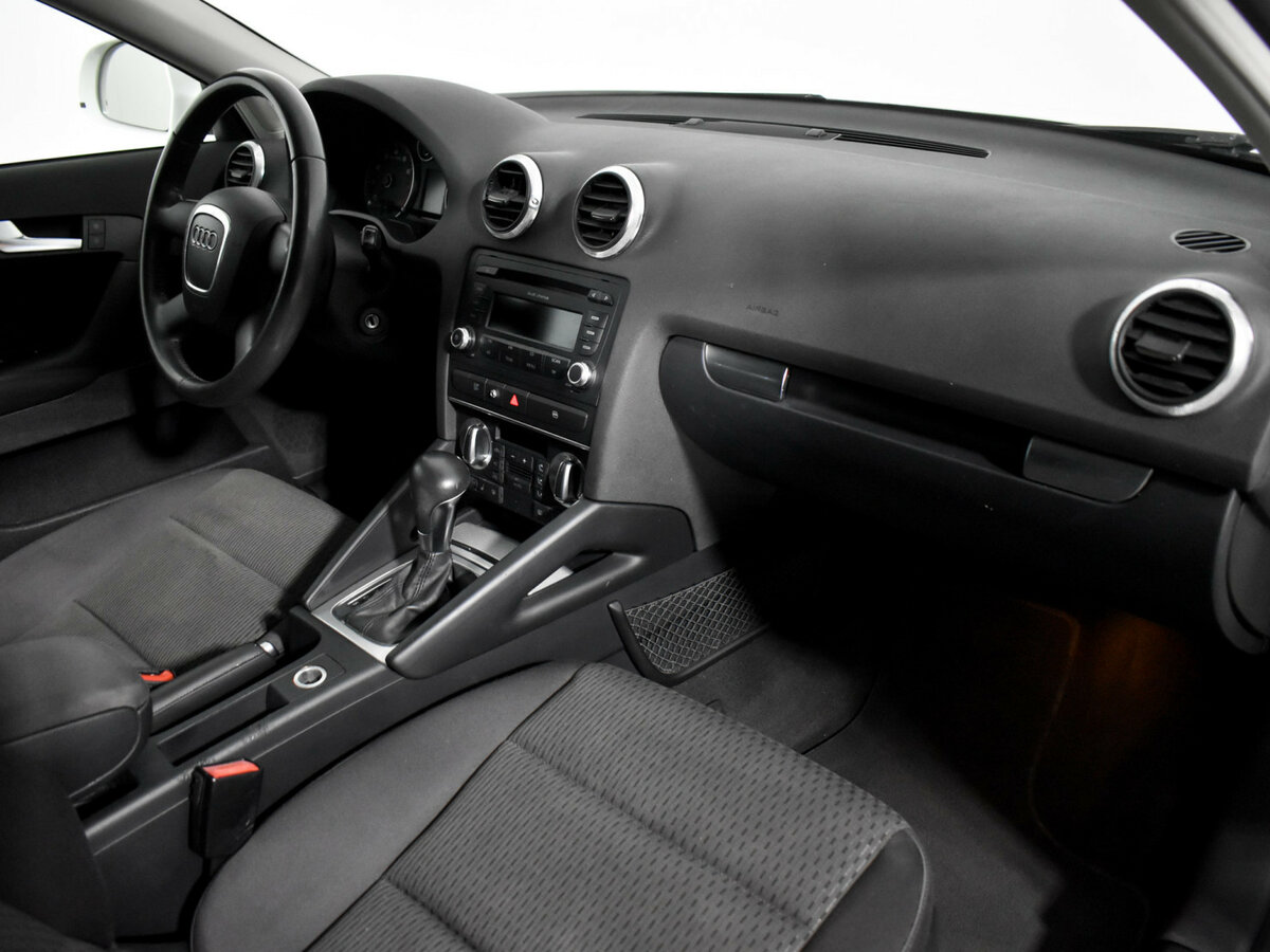 Audi A3 Sportback II (8P) Рестайлинг 2, 2009 Фото №13