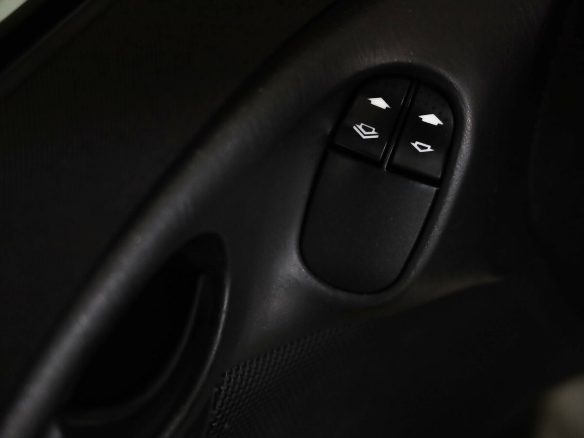 Ford Focus I Рестайлинг, 2003 Фото №14