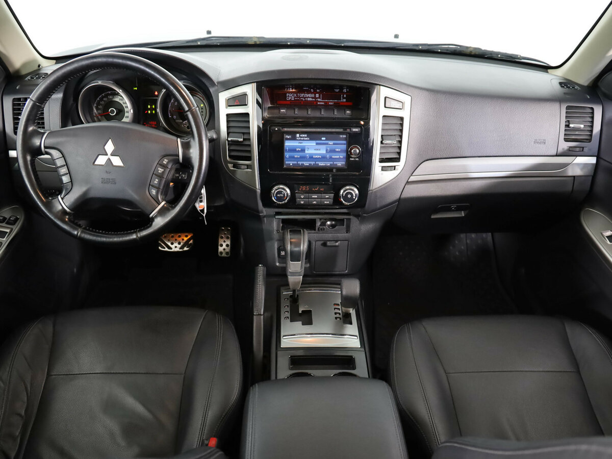 Mitsubishi Pajero IV Рестайлинг 2, 2015 Фото №9