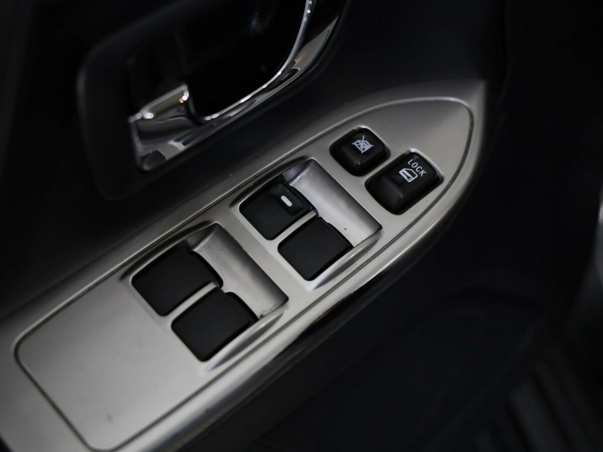 Mitsubishi Pajero IV Рестайлинг 2, 2015 Фото №17