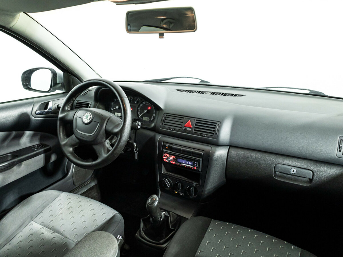 Skoda Octavia I (A4) Рестайлинг, 2010 Фото №9