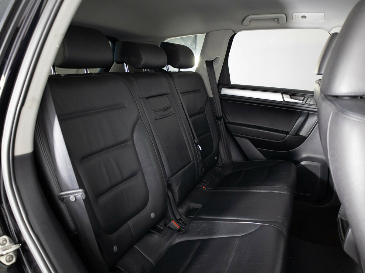 Volkswagen Touareg II, 2011 Фото №10