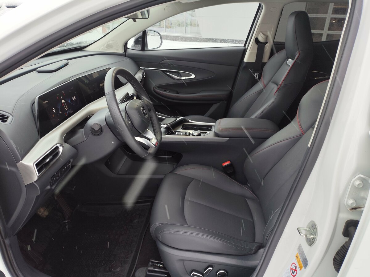 Changan UNI-T I, 2023 Фото №11