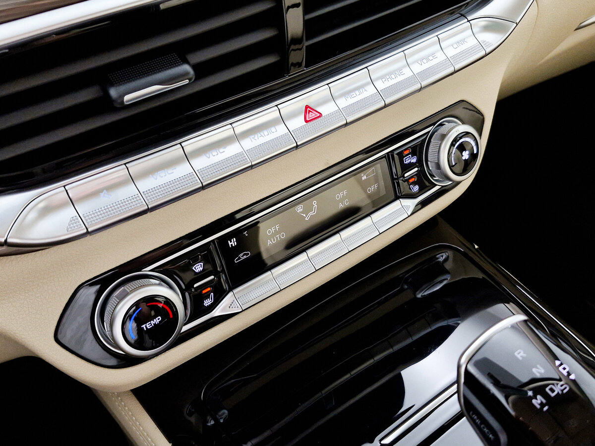 FAW Bestune T77 I, 2024 Фото №12