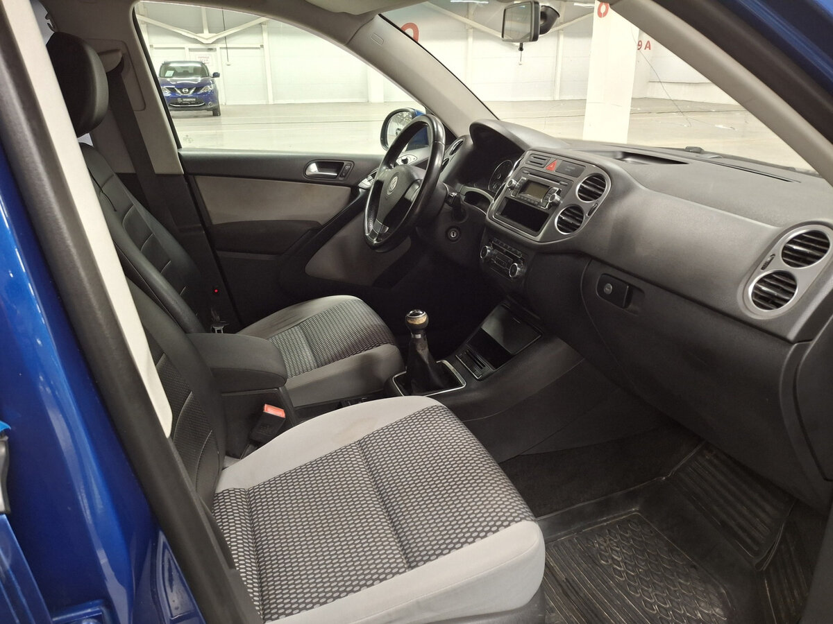 Volkswagen Tiguan I, 2010 Фото №11