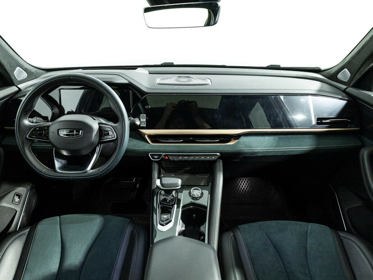 Geely Monjaro I, 2023 Фото №13