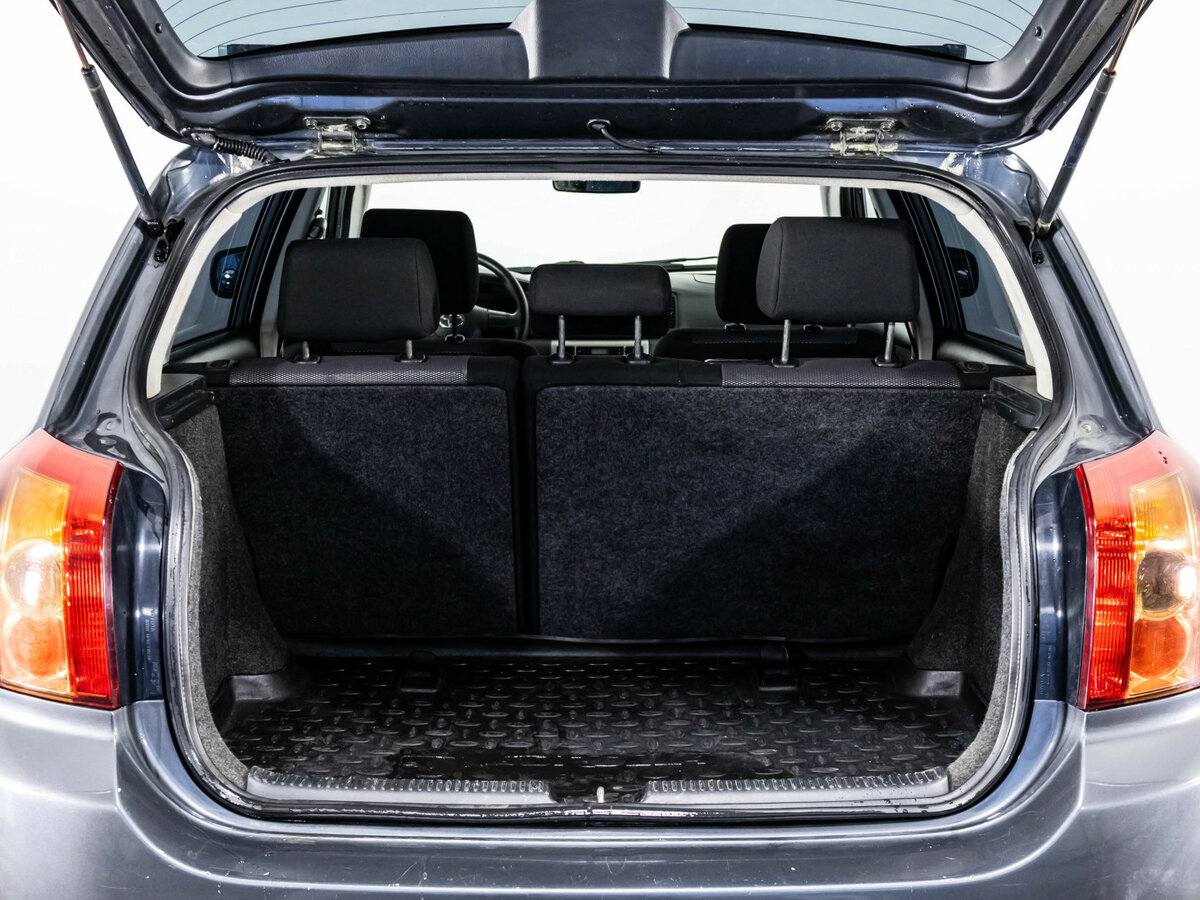 Toyota Corolla IX (E120, E130) Рестайлинг, 2006 Фото №16