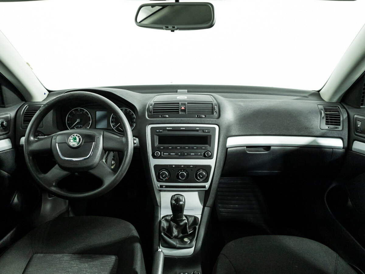 Skoda Octavia II (A5) Рестайлинг, 2009 Фото №13