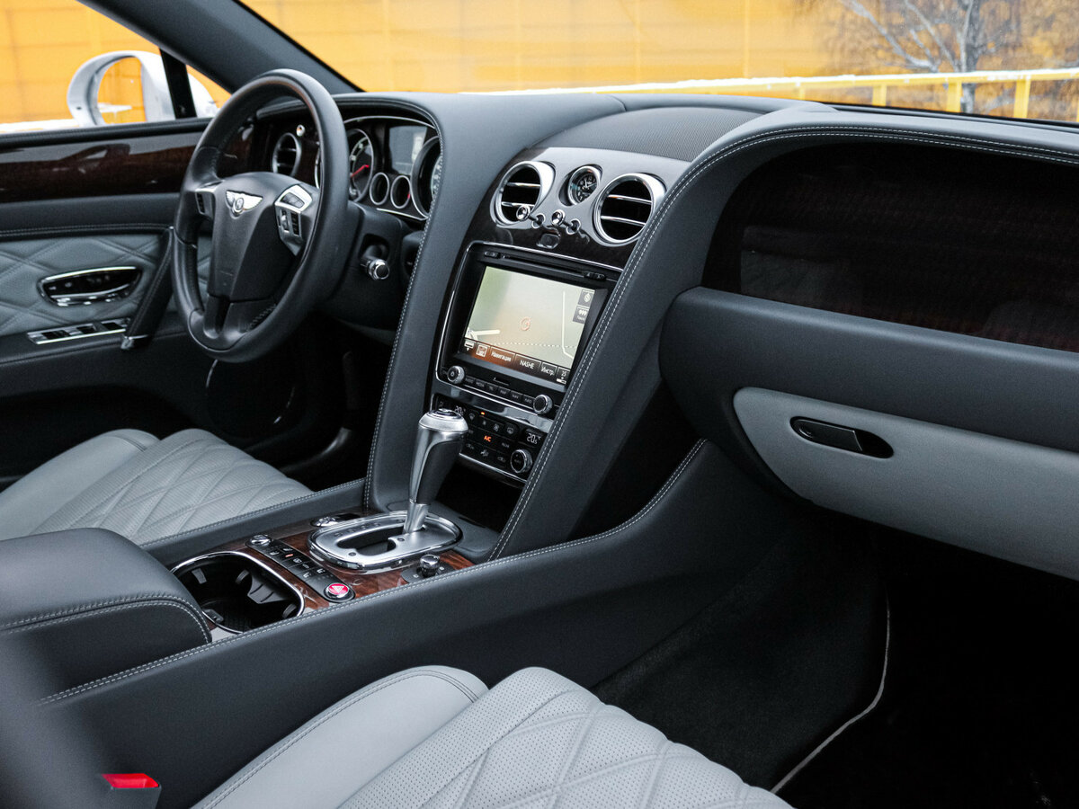 Bentley Flying Spur II, 2014 - 74 321 км. | Фото №7