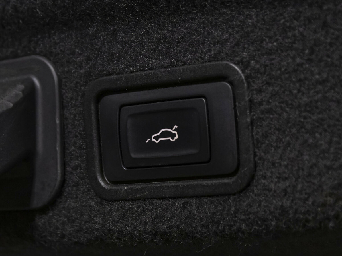 Audi A8 Long III (D4) Рестайлинг, 2014 Фото №18