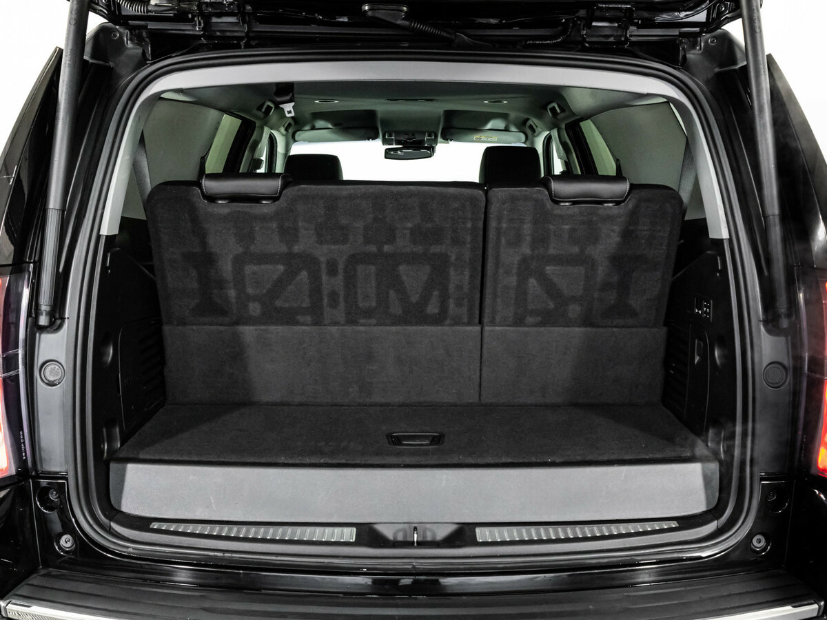 Chevrolet Tahoe IV, 2019 Фото №29