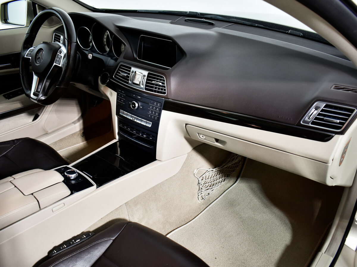 Mercedes-Benz E-Класс 200 IV (W212, S212, C207) Рестайлинг, 2016 Фото №12