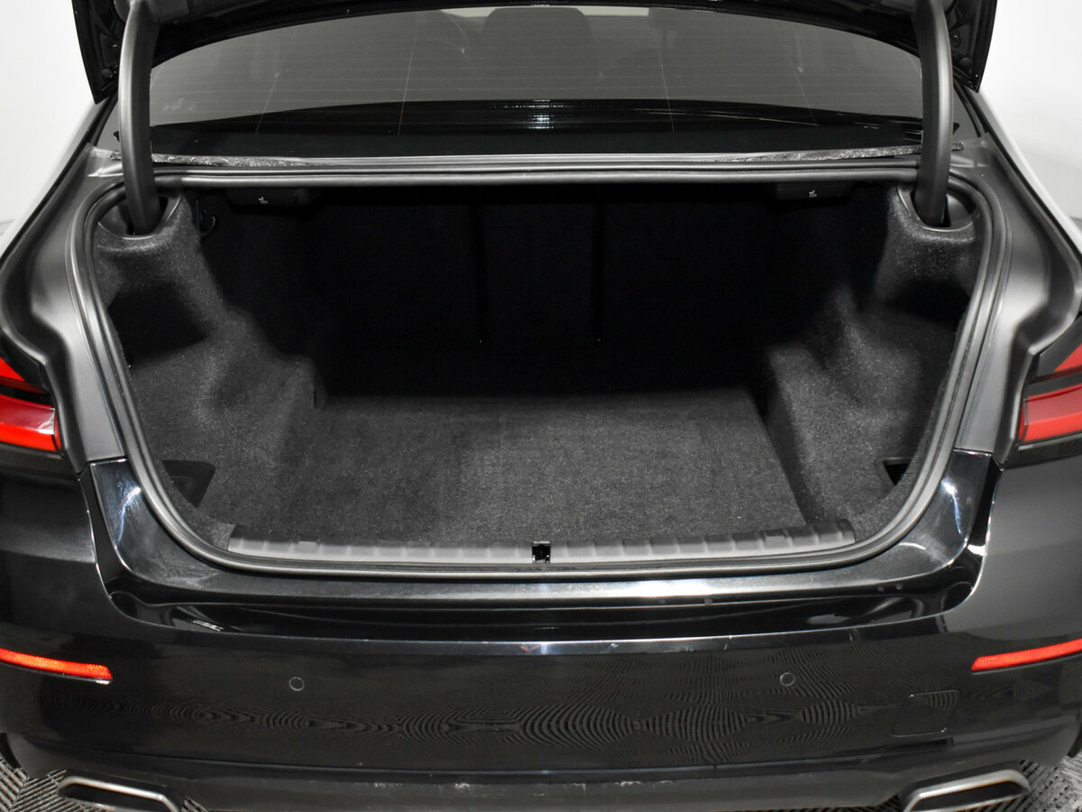 BMW 5 серии 520d xDrive VII (G30/G31/G38) Рестайлинг, 2020 Фото №19