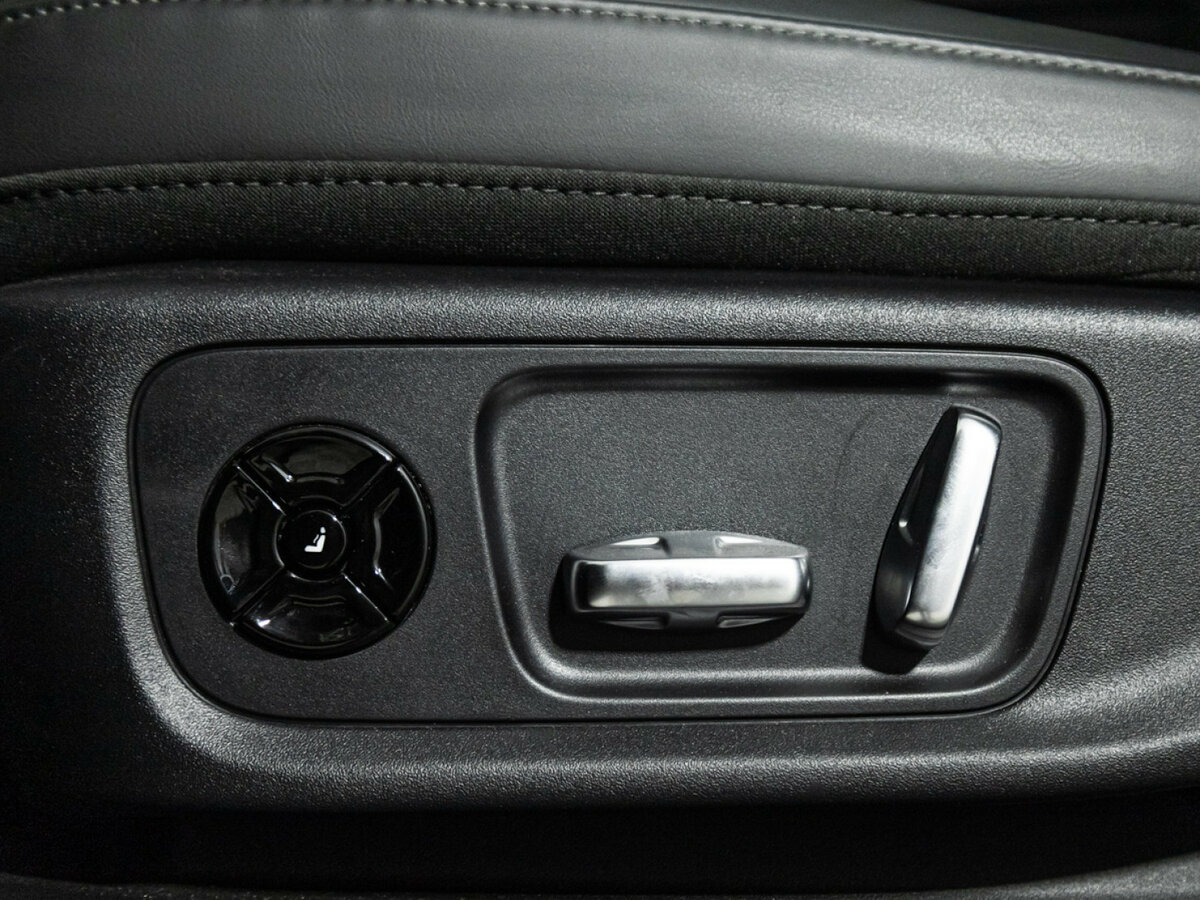 Li Auto (Lixiang) L6, 2024 Фото №14