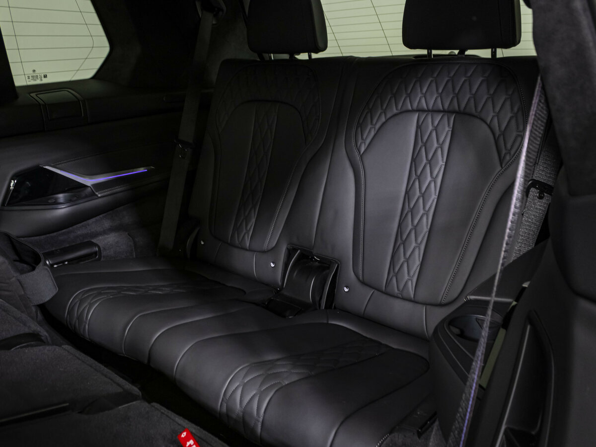BMW X7 40d I (G07) Рестайлинг, 2022 Фото №14