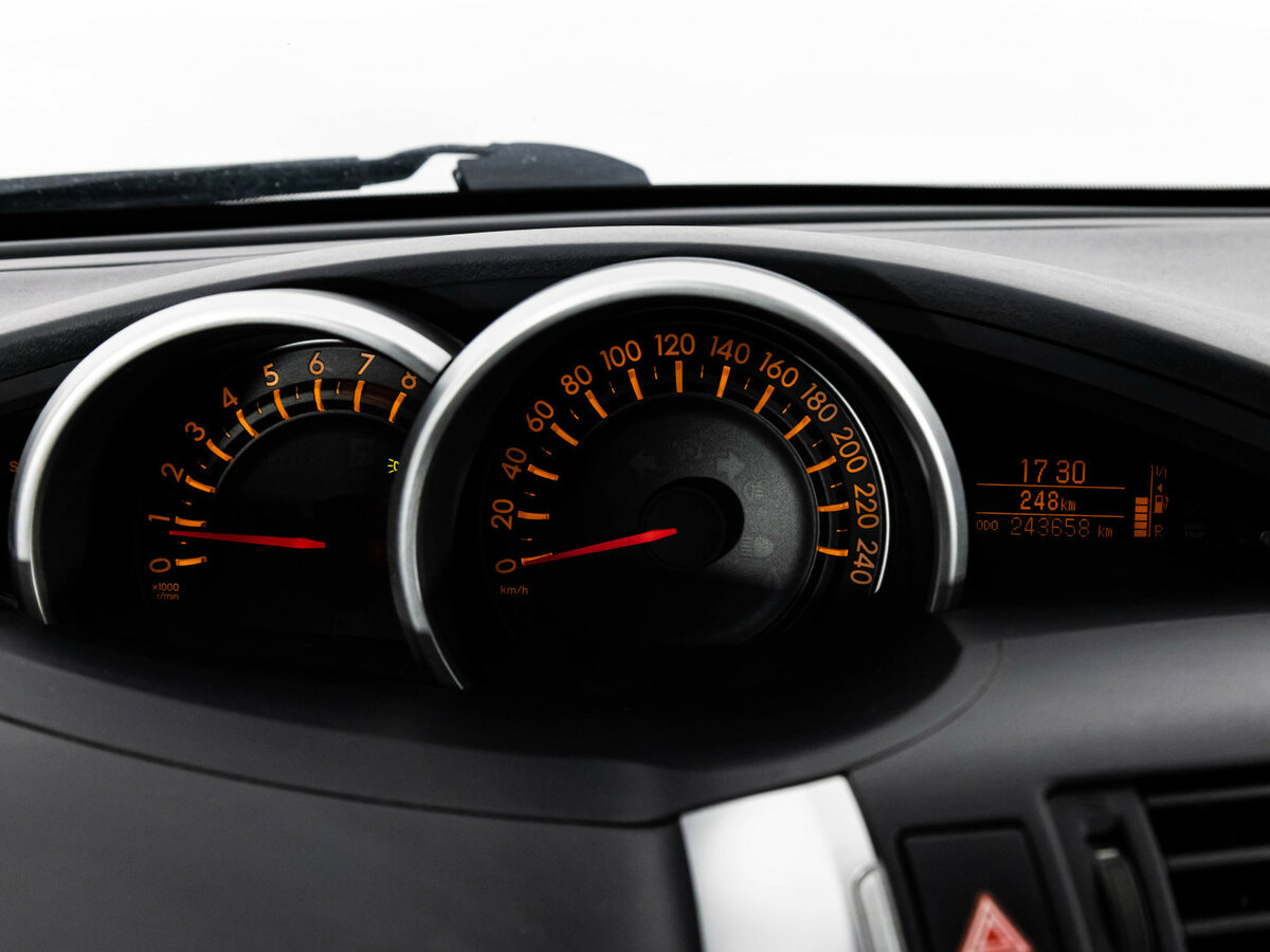 Toyota Verso I, 2011 Фото №18