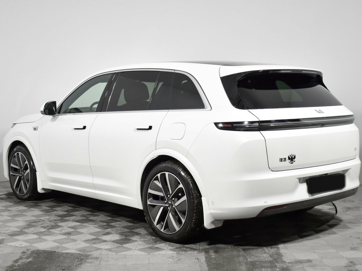Li Auto (Lixiang) L7 52.3 kWh I Рестайлинг, 2024 - 81 081 км. | Фото №6