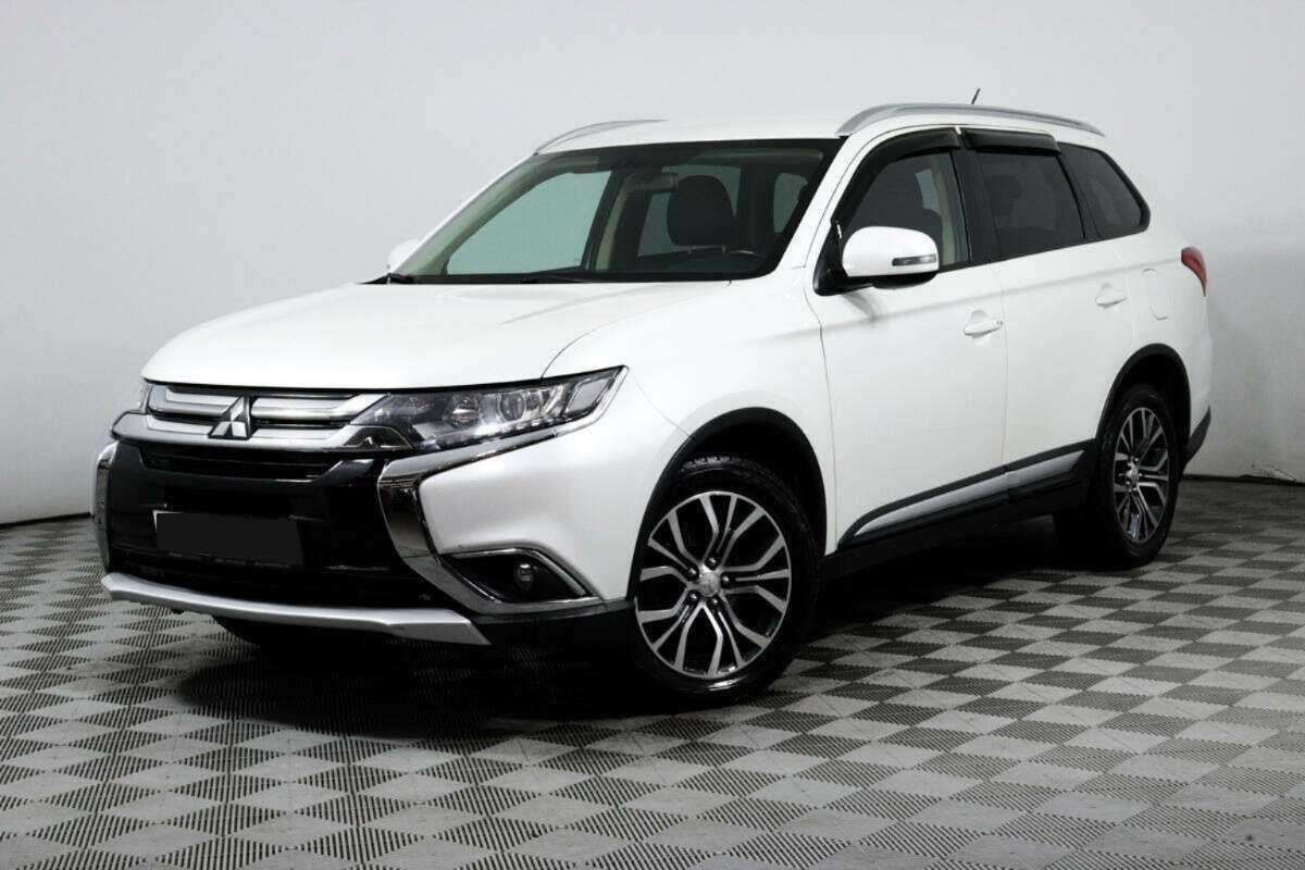 Mitsubishi Outlander, 2015 - 70 761 км. | Фото №1