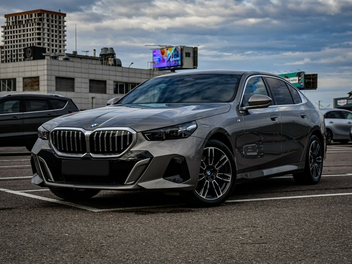 BMW 5 серии Long 525Li VIII (G60/G61/G68), 2024 - 21 710 км. | Фото №1
